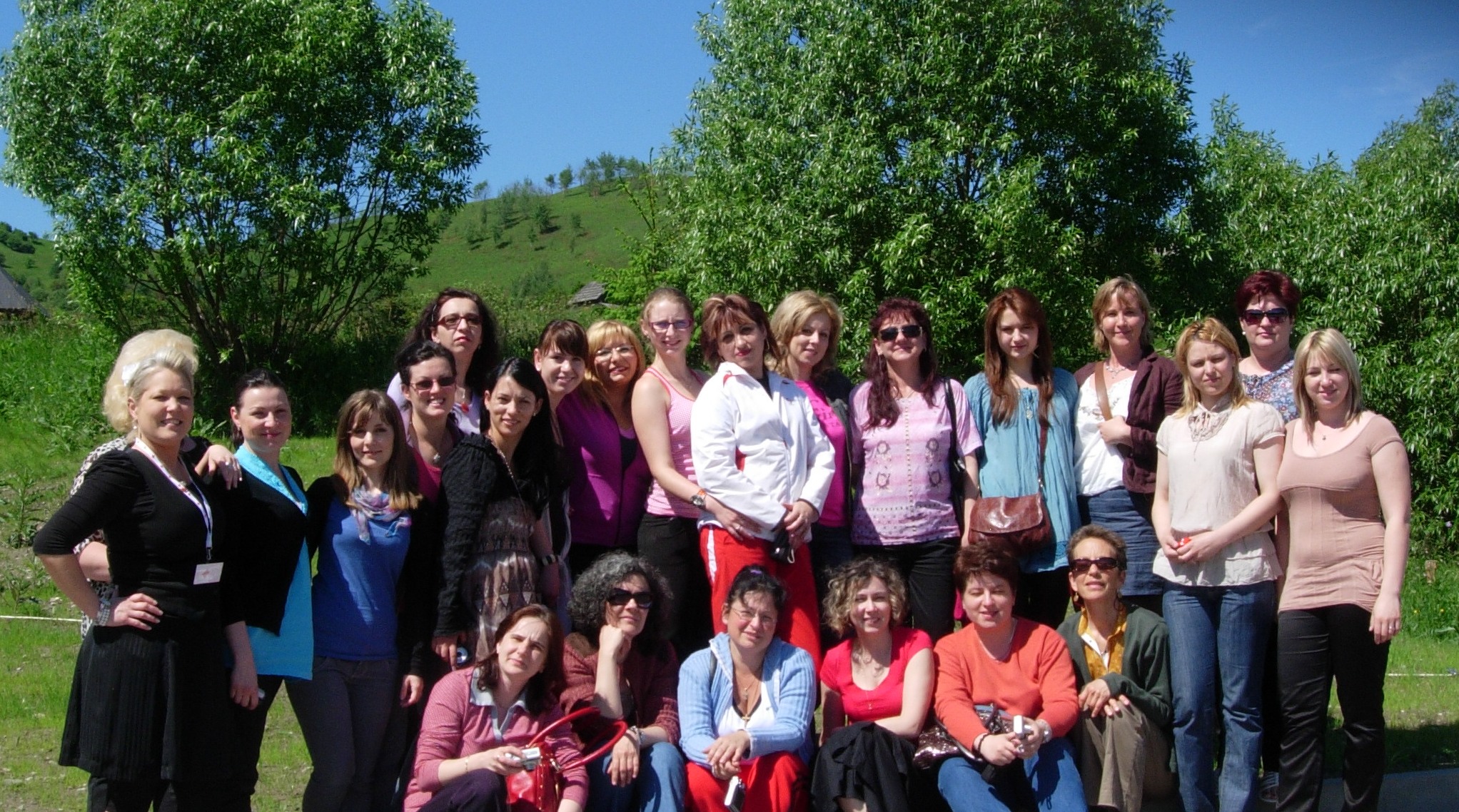 rumnien_2010_girlgroup_leaders_and_trainers